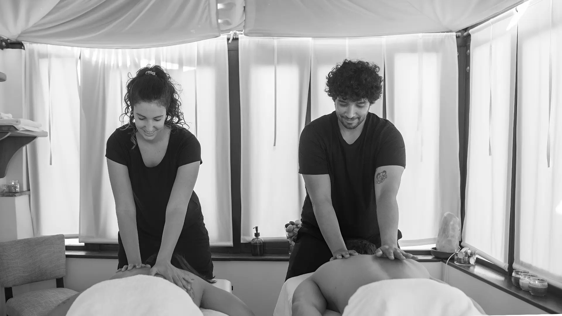 Masajes holísticos con Giulia experiencias casas alquiler tarifa bn